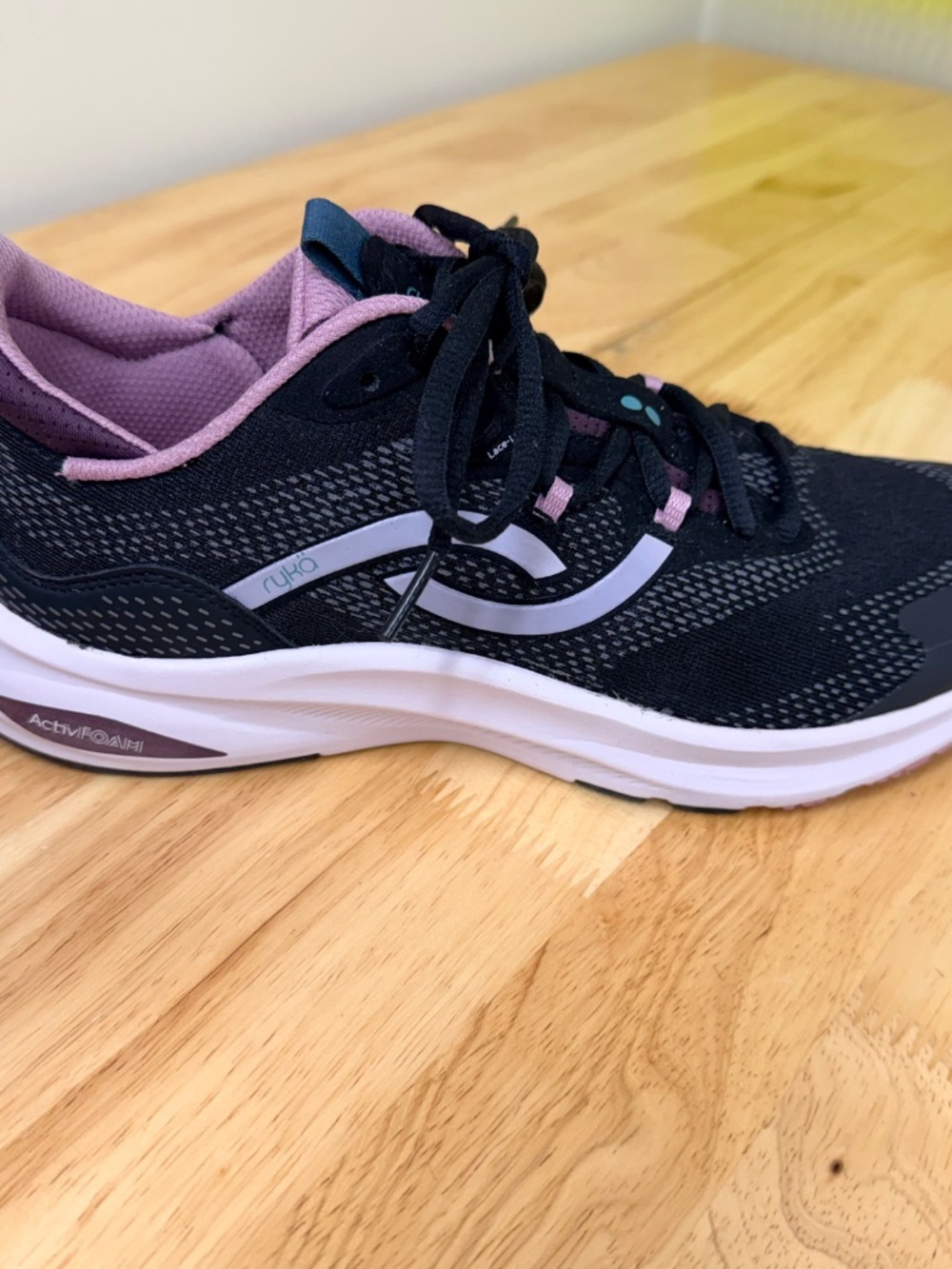 Ryka Never Quit 2 Training Sneakers Size 9 - Picture 3 of 8